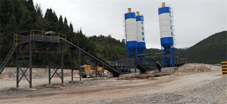 800型穩(wěn)定土拌合機(jī)械廠家報價